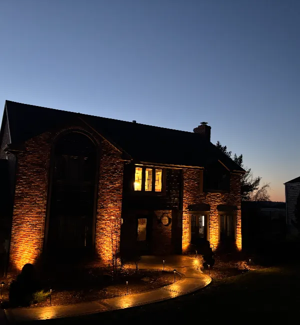 professional-curb-appeal-lighting-for-residential